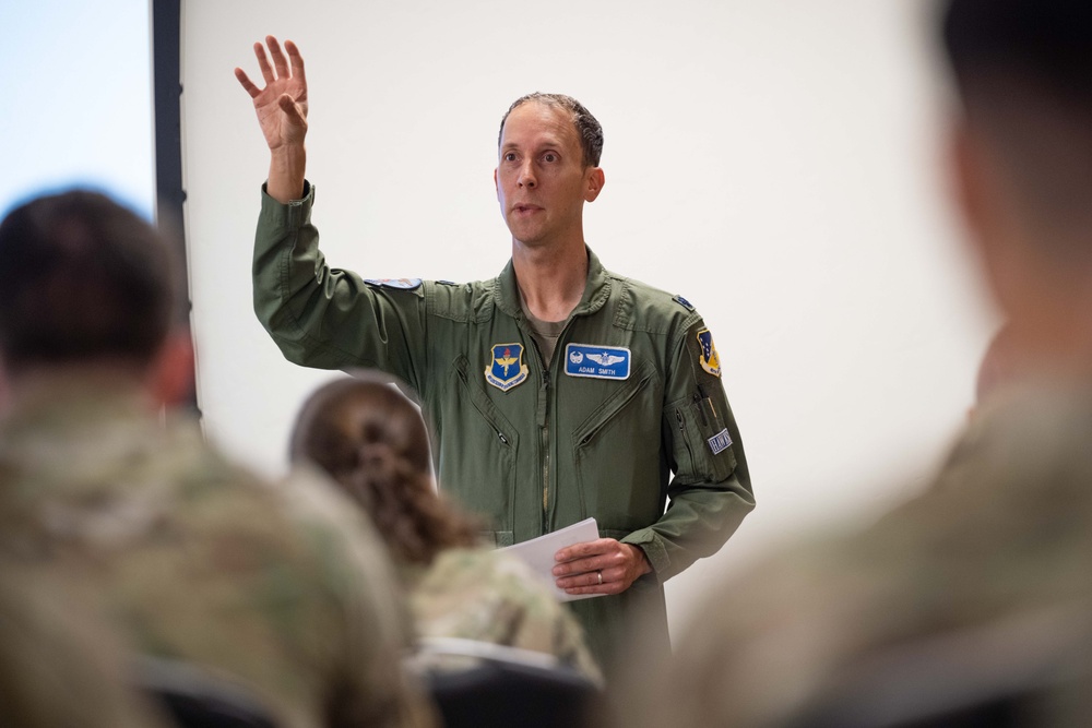 Seasoned Airmen pass wisdom to the next generation of flight leaders