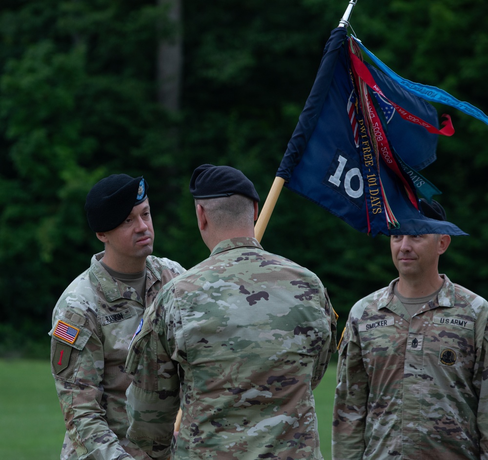 DVIDS - Images - 10th Mtn Div Band Relinquishment of Command and Change ...