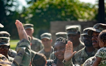 3rd Infantry Division commander conducts reenlistment ceremony