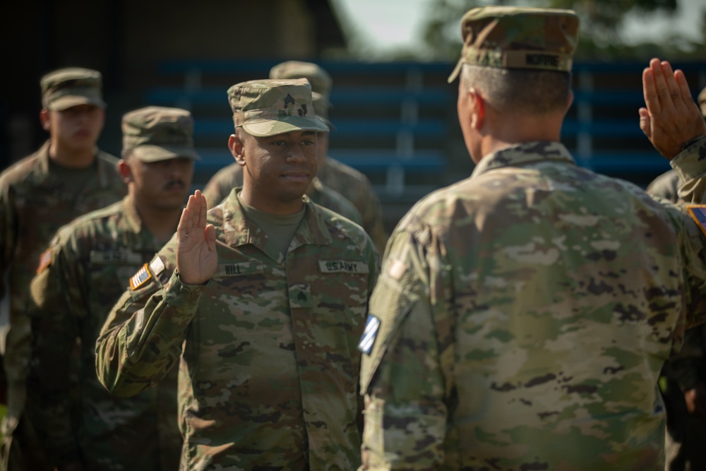 3rd Infantry Division commander conducts reenlistment ceremony