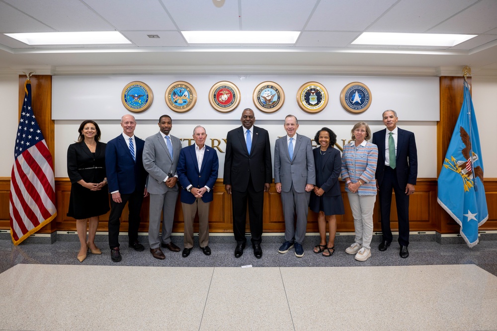 SD Hosts Defense Innovation Board Members