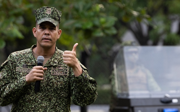 U.S. and Colombian Marines attend the opening ceremony of the Colombian Fluvial Operations Course.