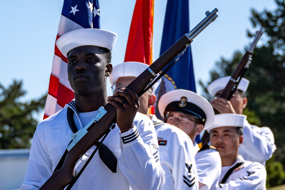 Theater Undersea Surveillance Command Pacific Holds Change of Command Ceremony