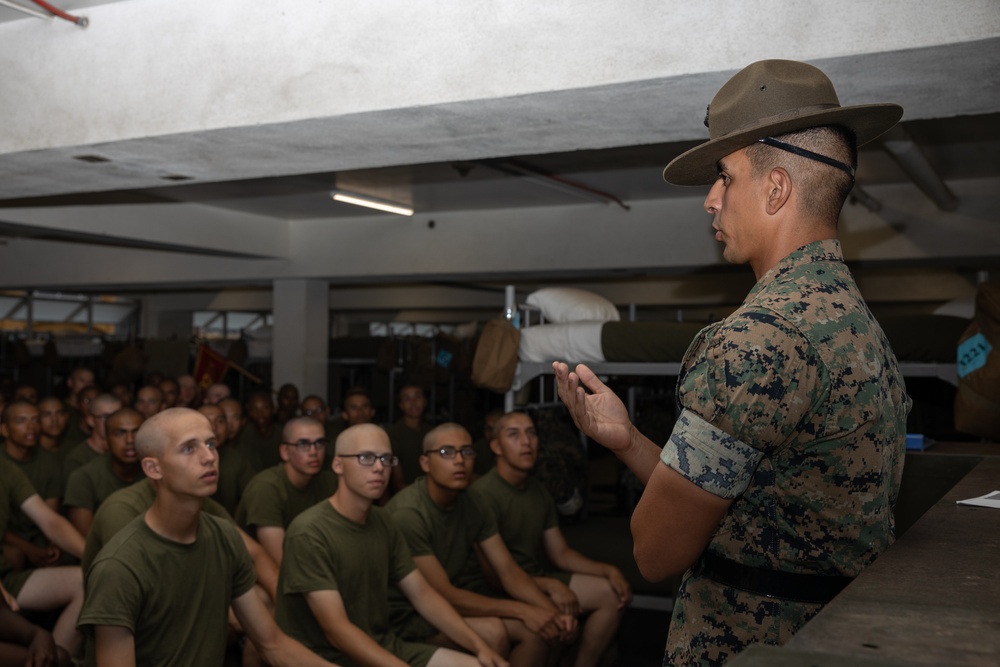 Dvids - Images - Kilo Company Senior Drill Instructor And Square Away 