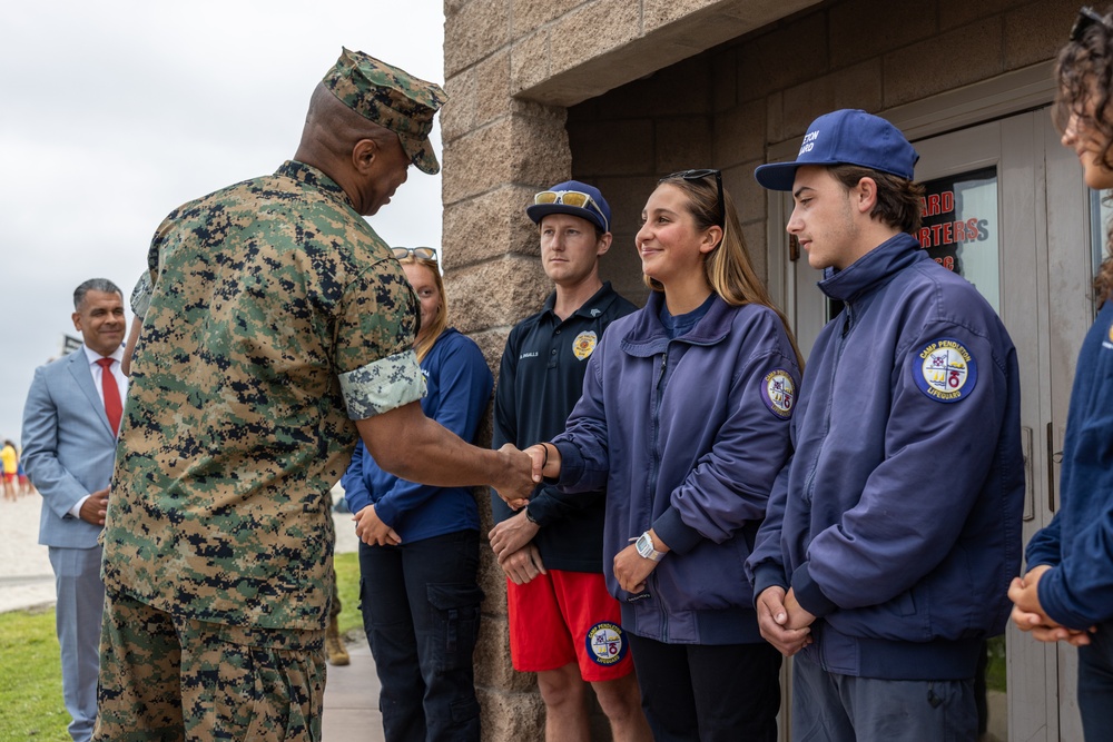 MCI-West Commanding General recognizes Del Mar Beach lifeguards