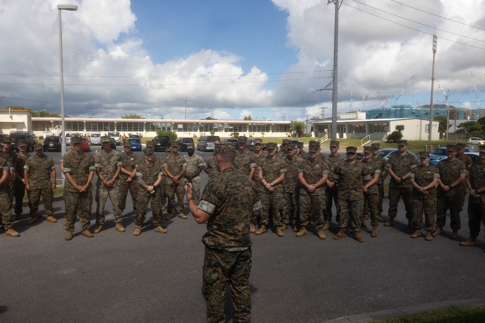CO. Niedziocha holds coin ceremony to recognizes Sailors of the Quarter
