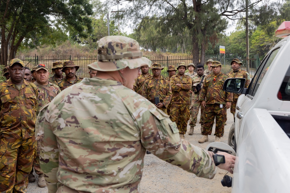 8th MPs conduct law enforcement training with PNGDF