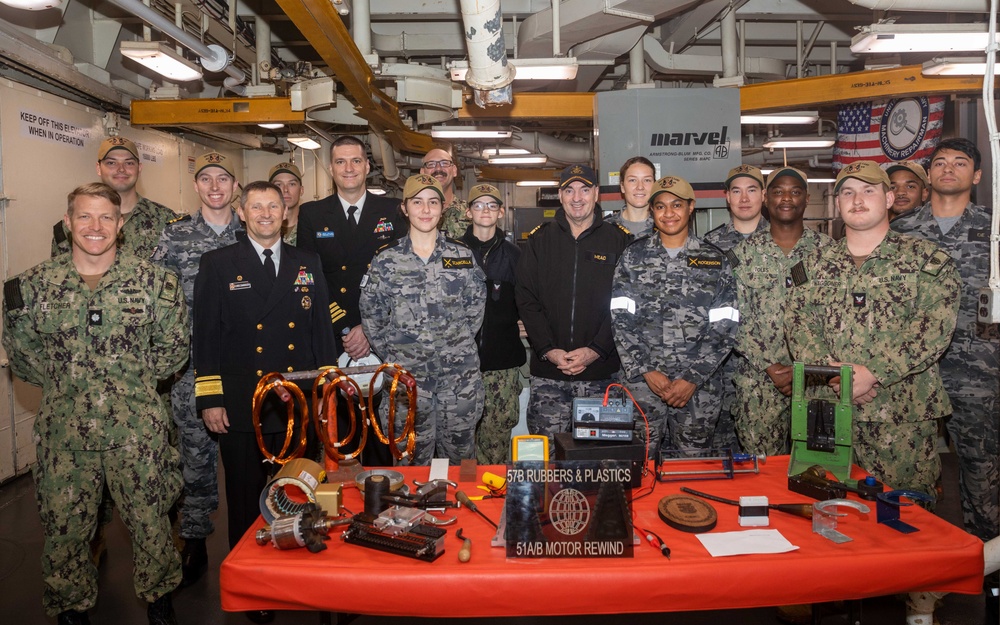 RAN VICE ADM. Mead and USN RADM Cavanaugh Visits Emory S. Land in Sydney