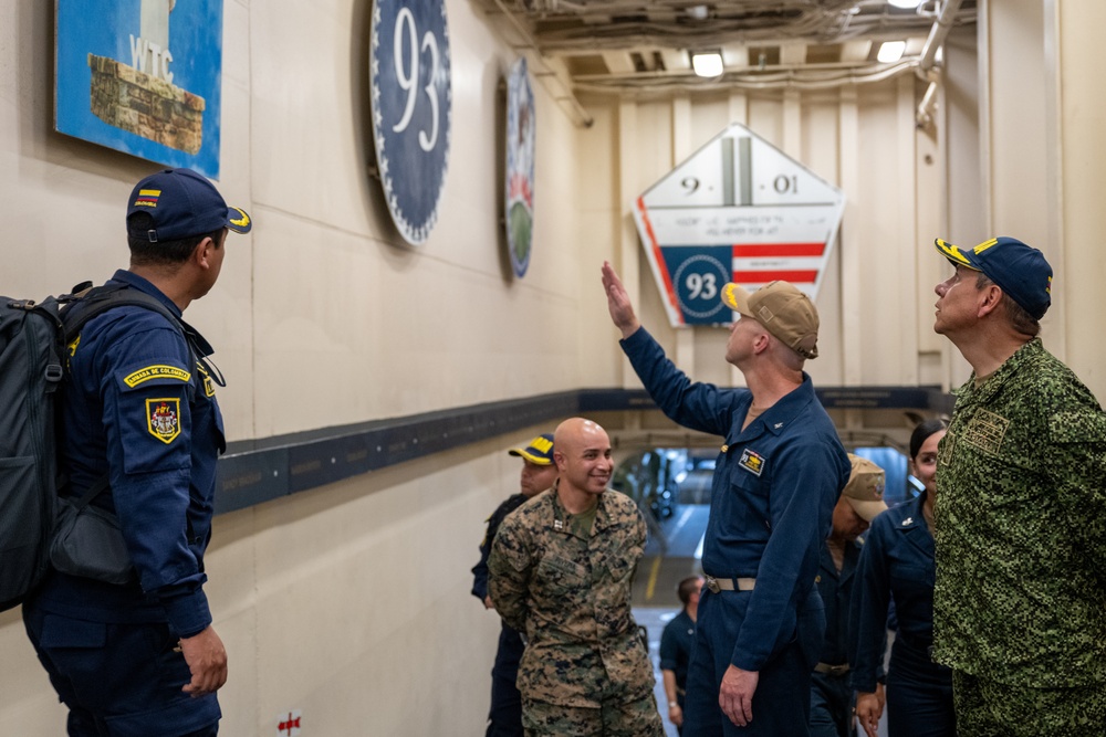 USS Somerset hosts Colombian Adm. Segovia during RIMPAC 2024