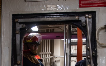 Nimitz Sailors Participate in A Damage Control Drill