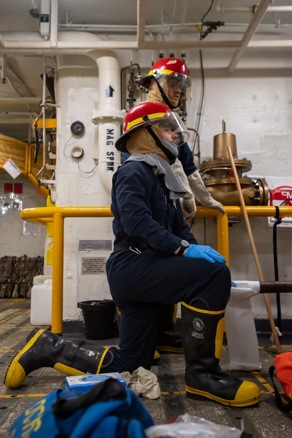 Sailors Participate in Damage Control Drill