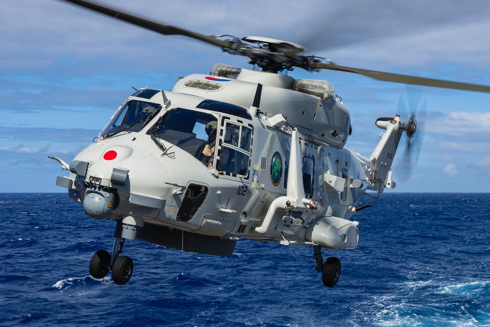 Royal Netherlands Navy helo conducts anti-submarine warfare during RIMPAC 2024