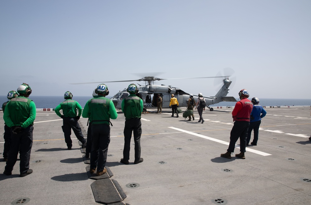 DVIDS - Images - Helicopter Sea Combat Squadron 26 (HSC-26) Conducts ...