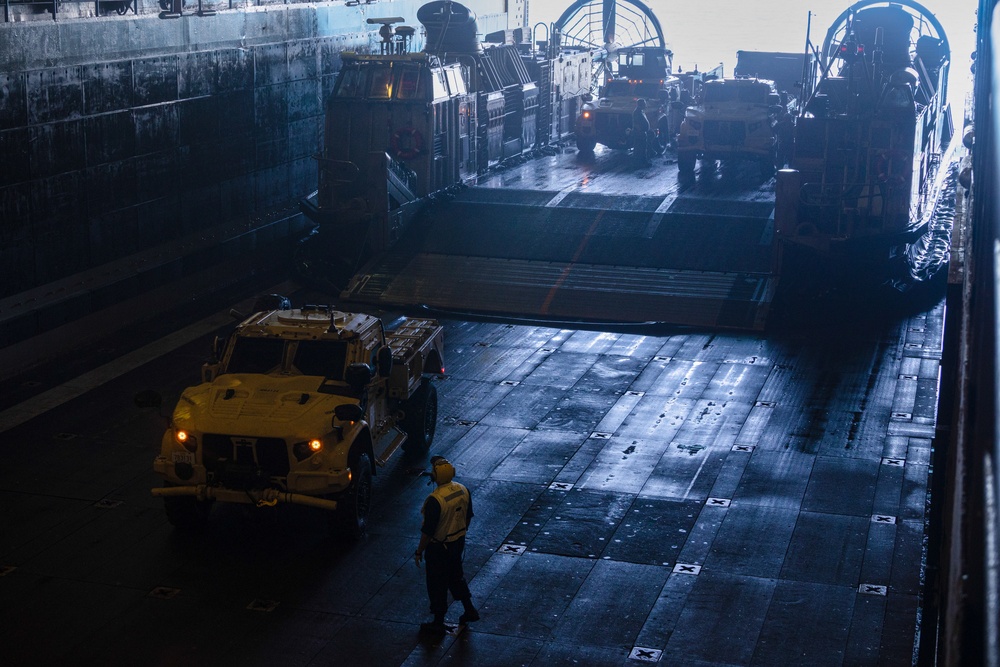 31st MEU Patrol onload