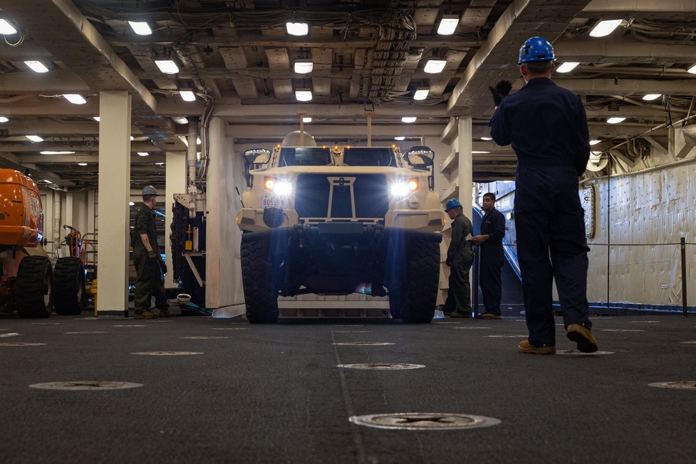 31st MEU Patrol onload