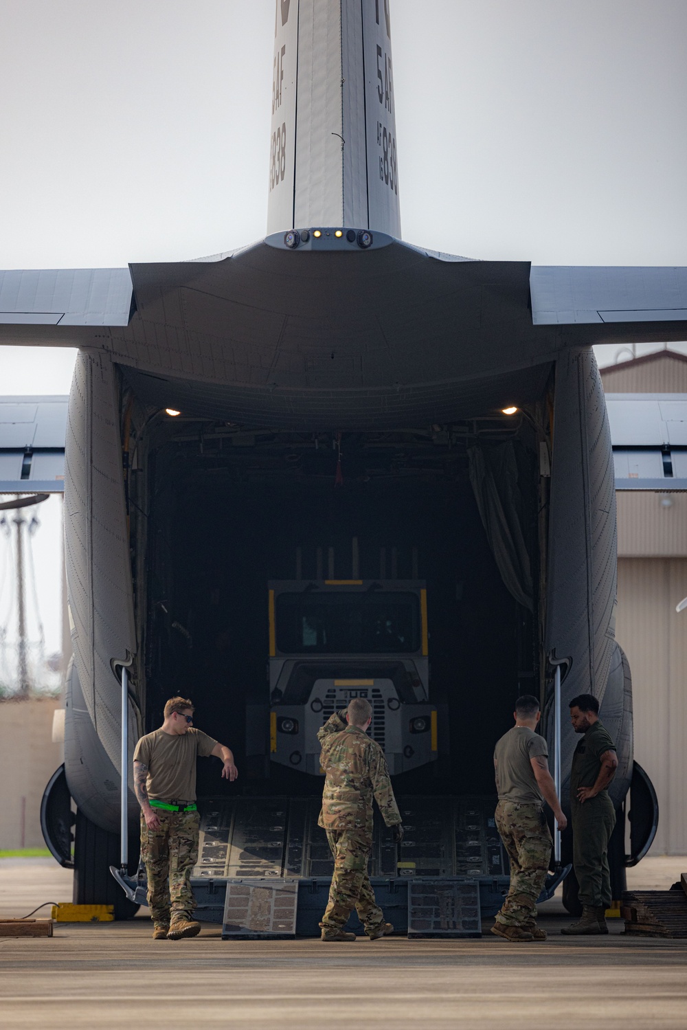 U.S. Marines and Airmen Offload Cargo at Suwon Air Base