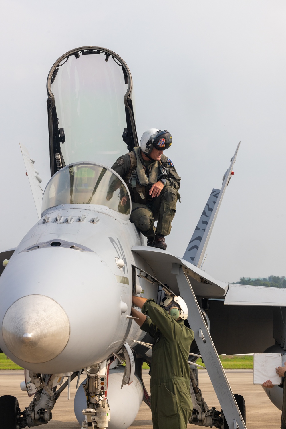 F/A-18 Hornet Aircraft with VMFA(AW) 224 Arrive at Suwon Air Base