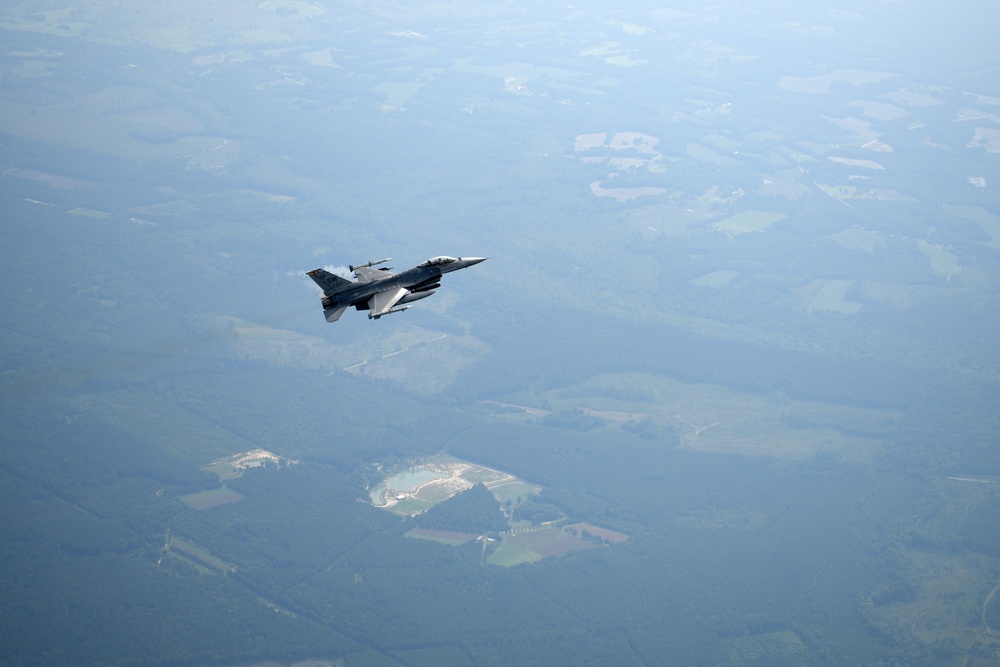 Low and slow: 79 FS trains with Civil Air Patrol