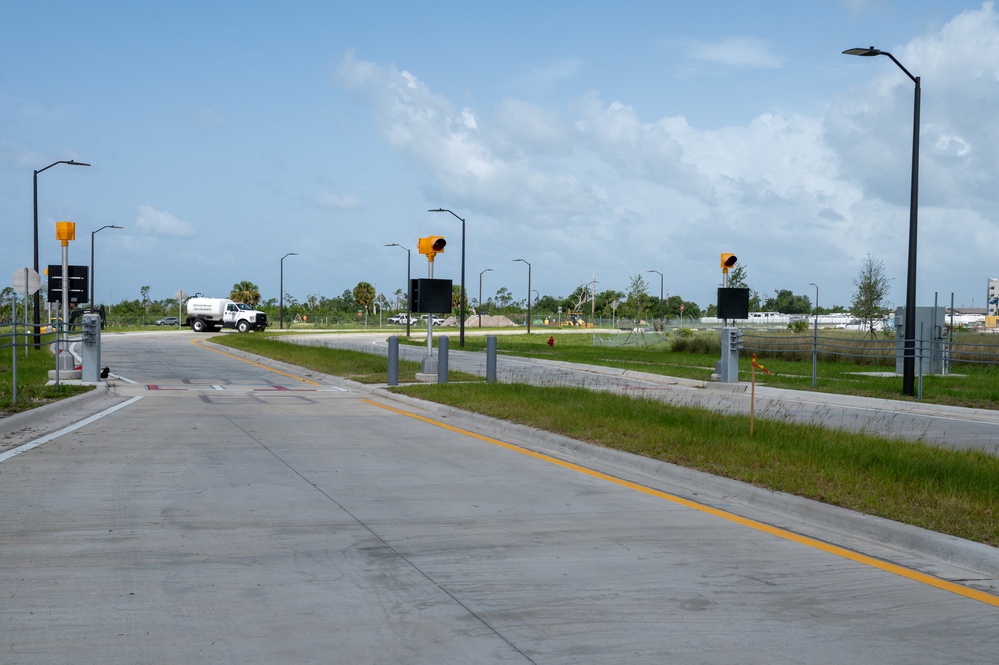 Tyndall commercial gate