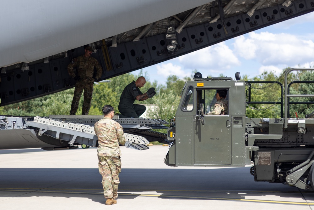 U.S. Army and Air Force Collaborate to Prepare for Eagle Partner 24