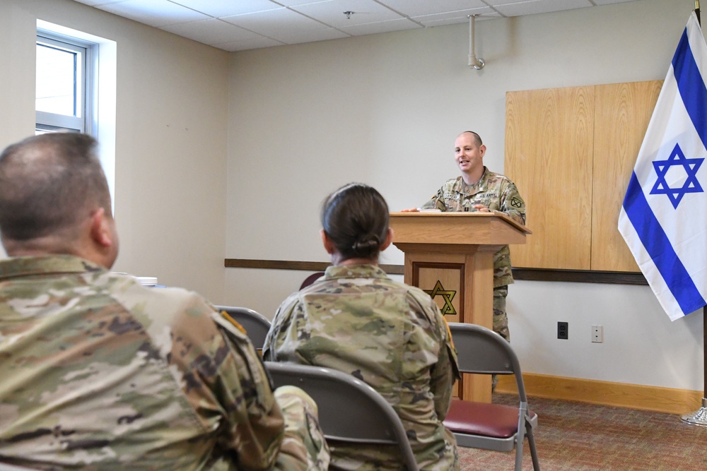 Fort Drum celebrates new Jewish sanctuary with mezuzah dedication