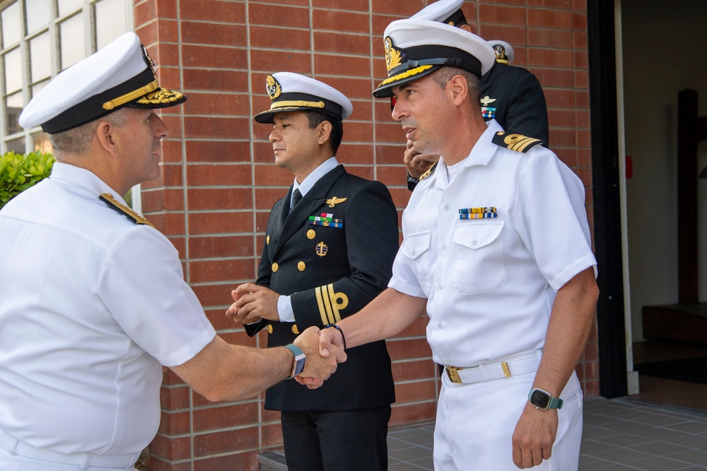 Deputy SURFPAC Speaks with International Officer Class