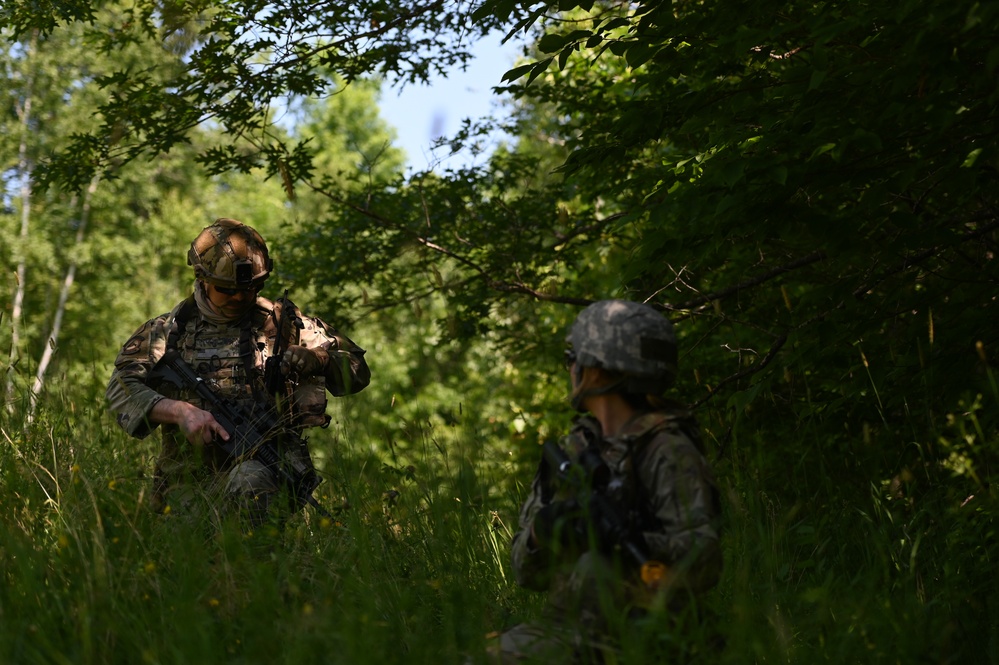 Minnesota National Guard Airmen train during exercise Operation Multi-Tools