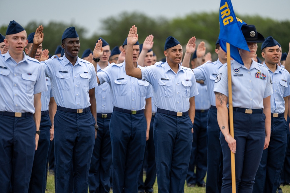 Flights 459-471 ; Department of the Air Force Basic Military Training Graduation Parade