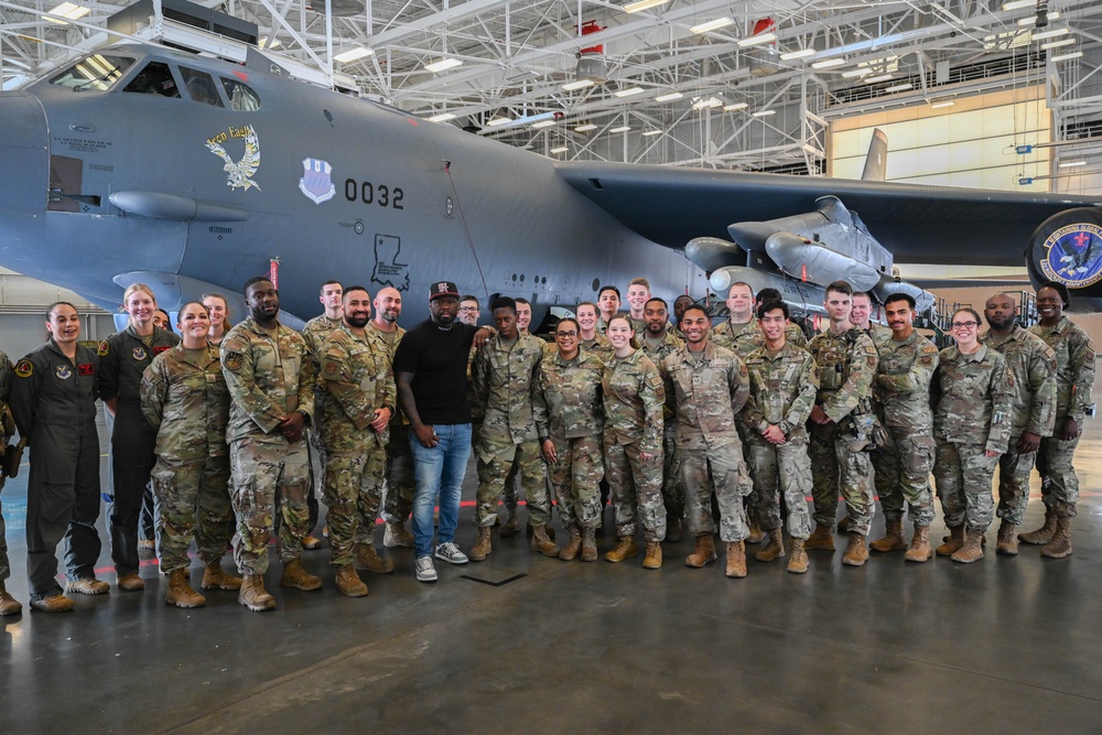 Curtis &quot;50 Cent&quot; Jackson visits Barksdale AFB