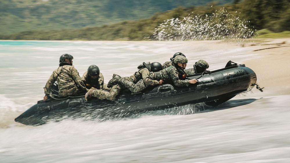 Partner forces conduct small boat training