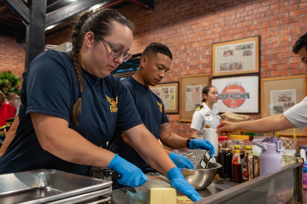 USS Blue Ridge and 7th Fleet visit a soup kitchen in Shah Alam, Malaysia
