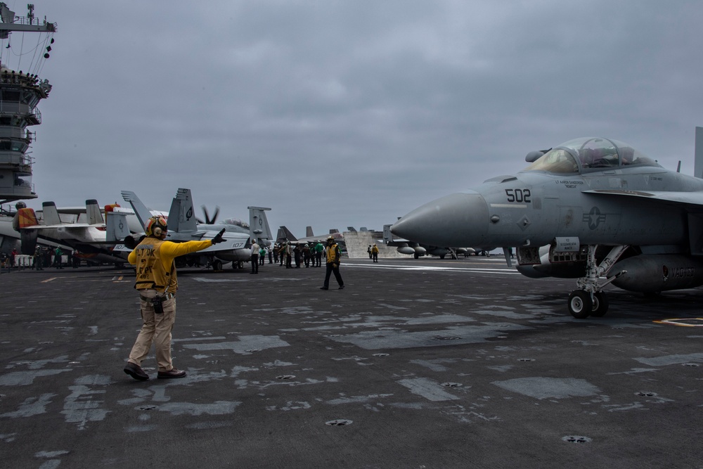 DVIDS - Images - Abraham Lincoln conducts routine flight operations ...