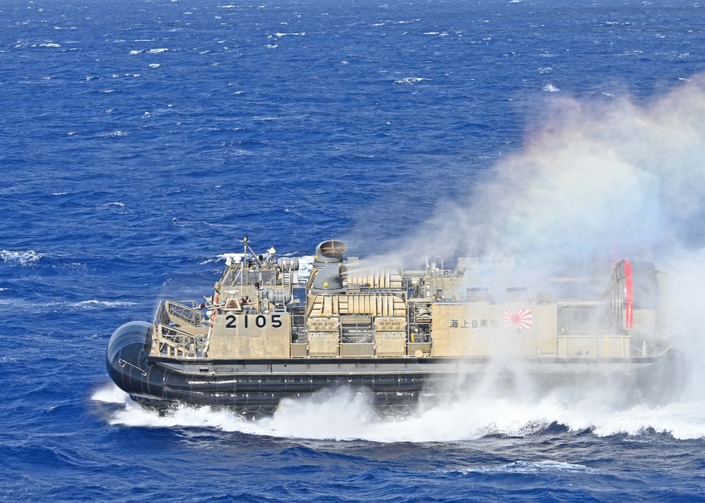 DVIDS Images JS Kunisaki amphibious landing craft training at