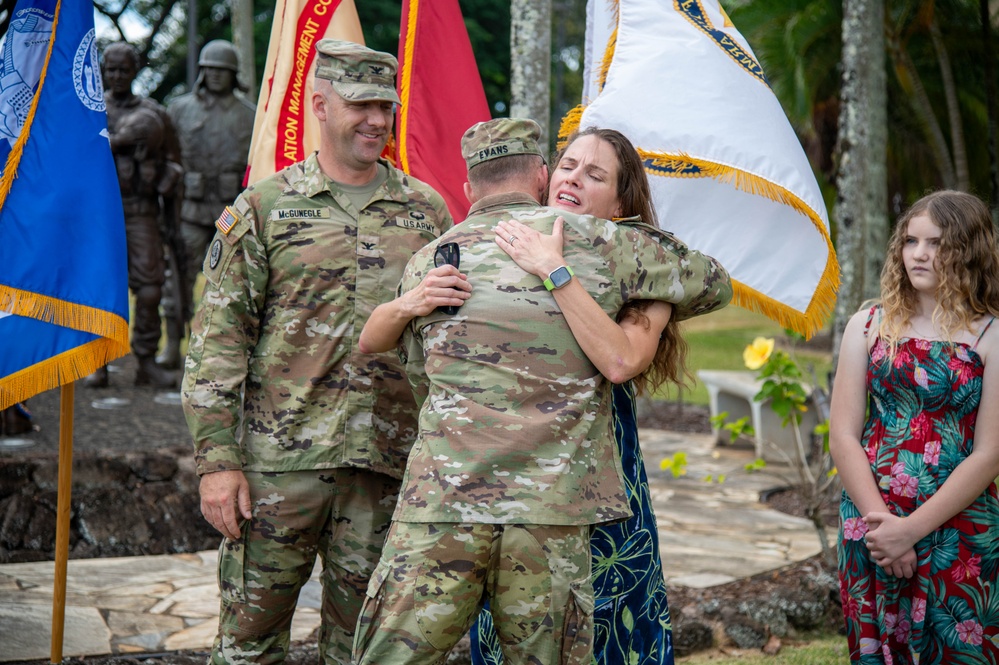 New Leadership Takes Command at U.S. Army Garrison Hawai'i