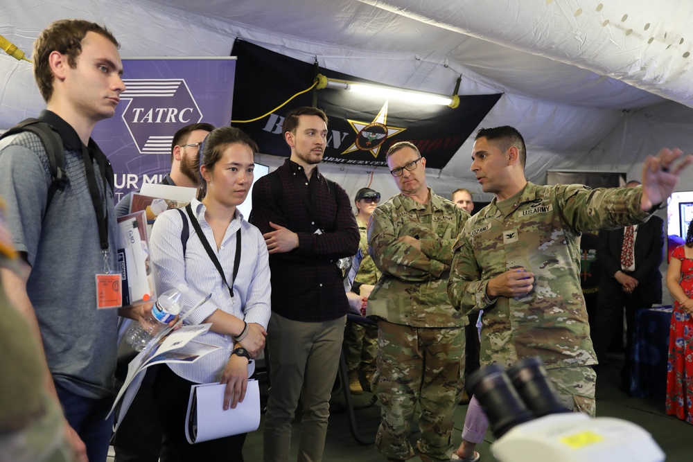 WRAIR Highlights Its Research at MRDC Capability Days