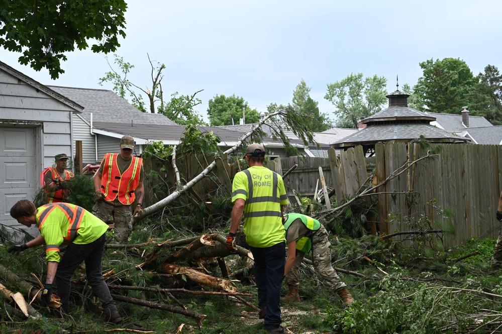 NY National Guard Airmen respond to storm in Rome