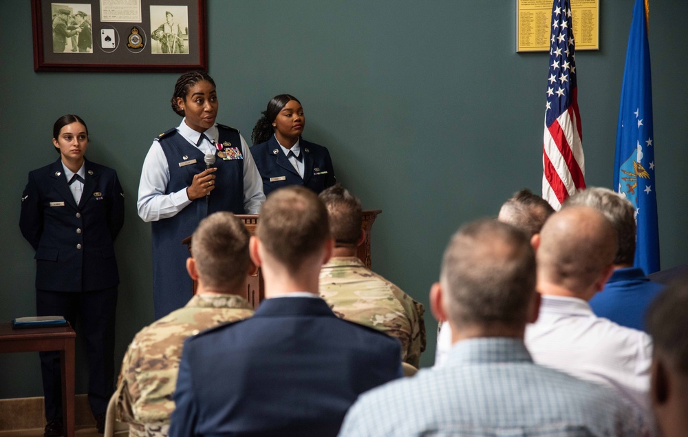 4th Comptroller Squadron holds change of command ceremony