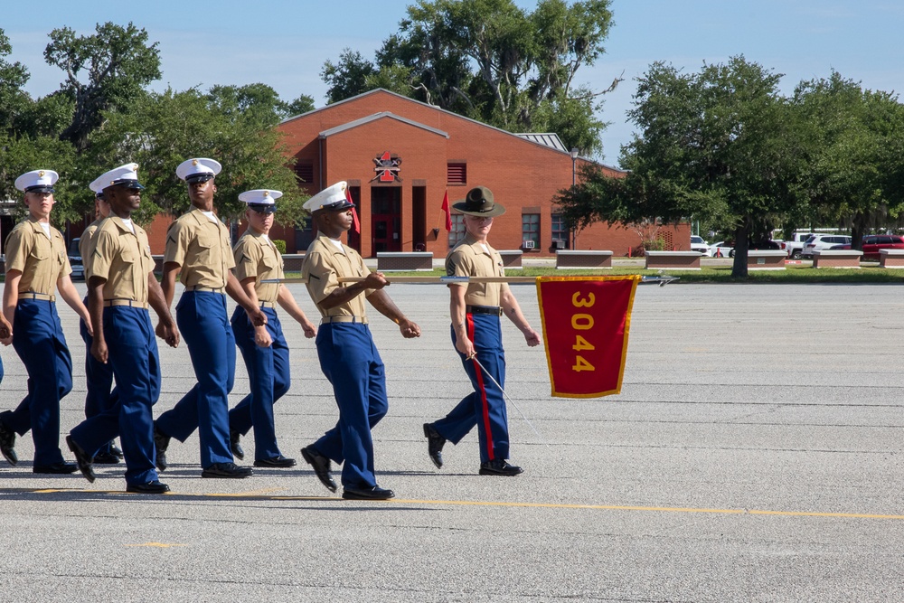 Columbus native graduates as platoon honor graduate of platoon 3044, India Company