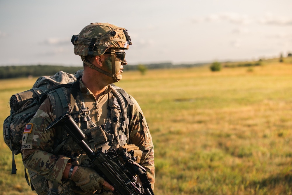 Iowa National Guard Soldier moves to rally point