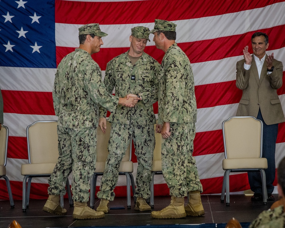 EOD Mobile Unit 2 Holds Change of Command Ceremony