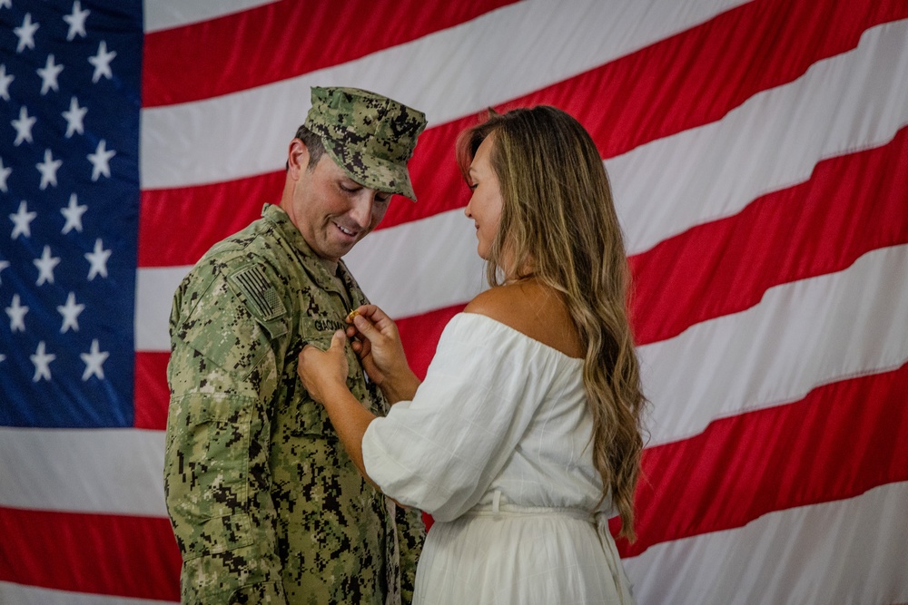 EOD Mobile Unit 2 Holds Change of Command Ceremony