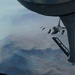 F-16 refuels