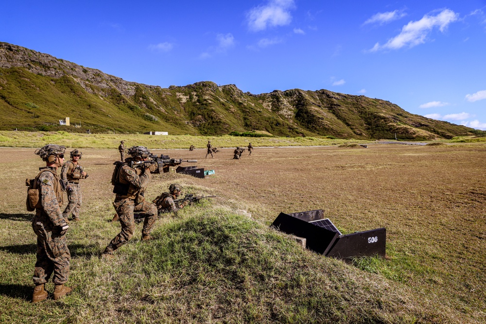 Charlie Co., BLT 1/5 conducts live-fire squad attacks