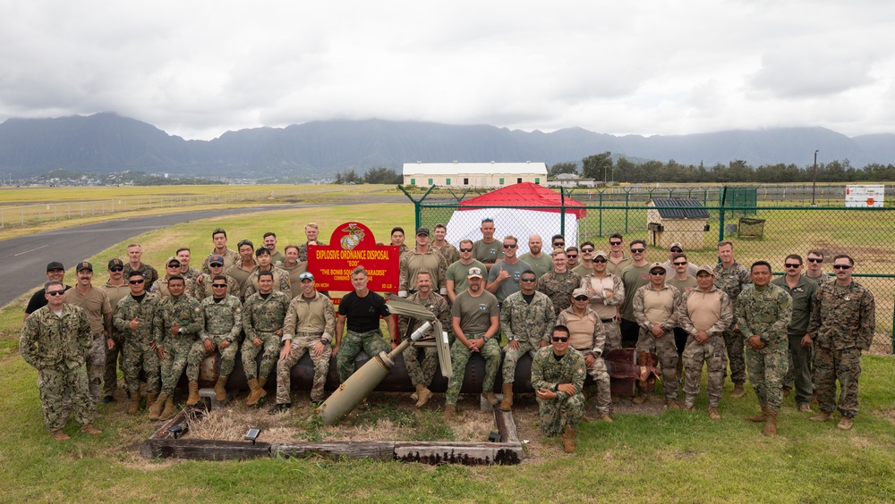 Peruvian, Dutch, Mexican, Korean and U.S. forces compete in EOD skills challenge during RIMPAC 2024
