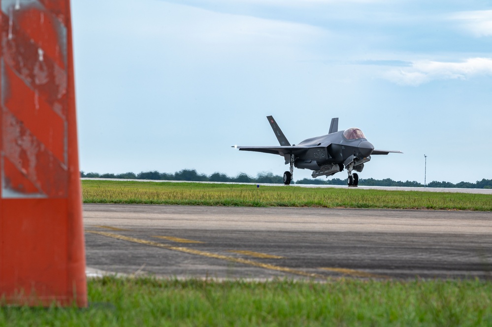 First TR-3 F-35 arrives in Alabama.