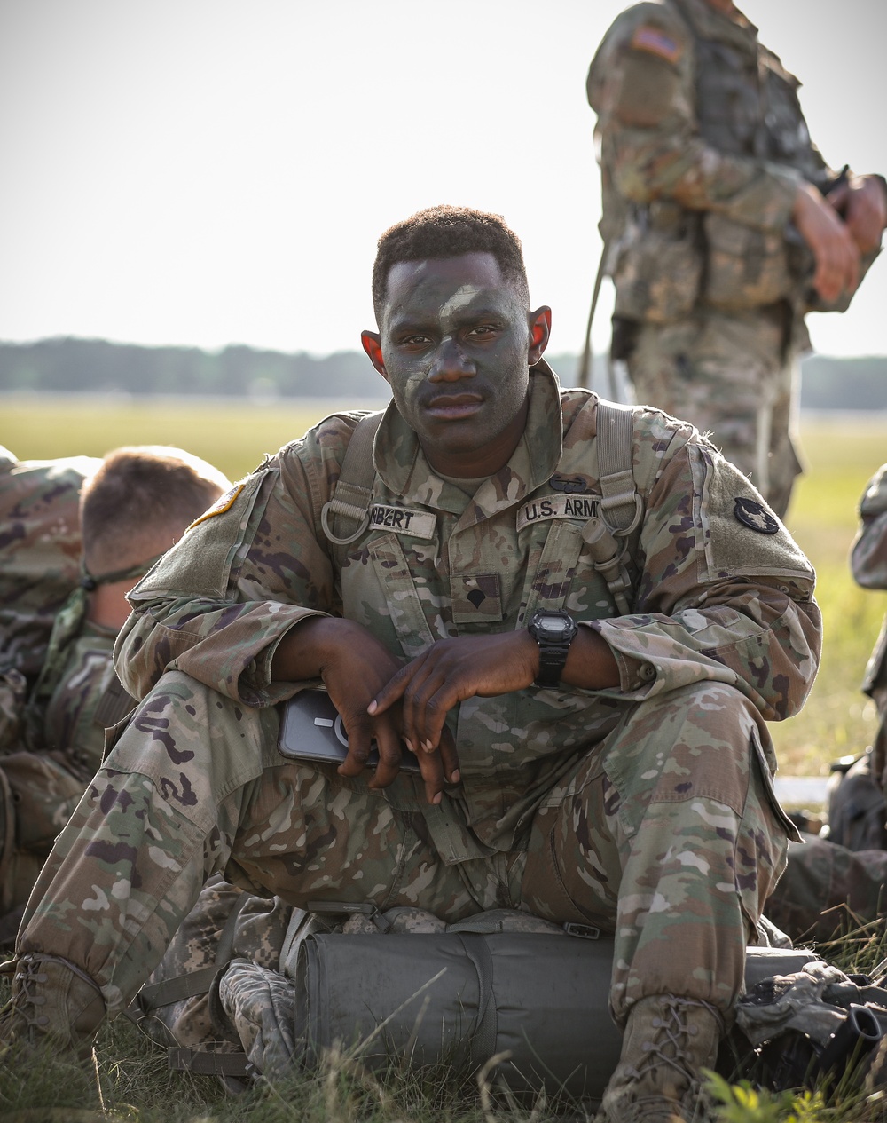 Iowa Soldier waits to board Black Hawk during air assault exercise