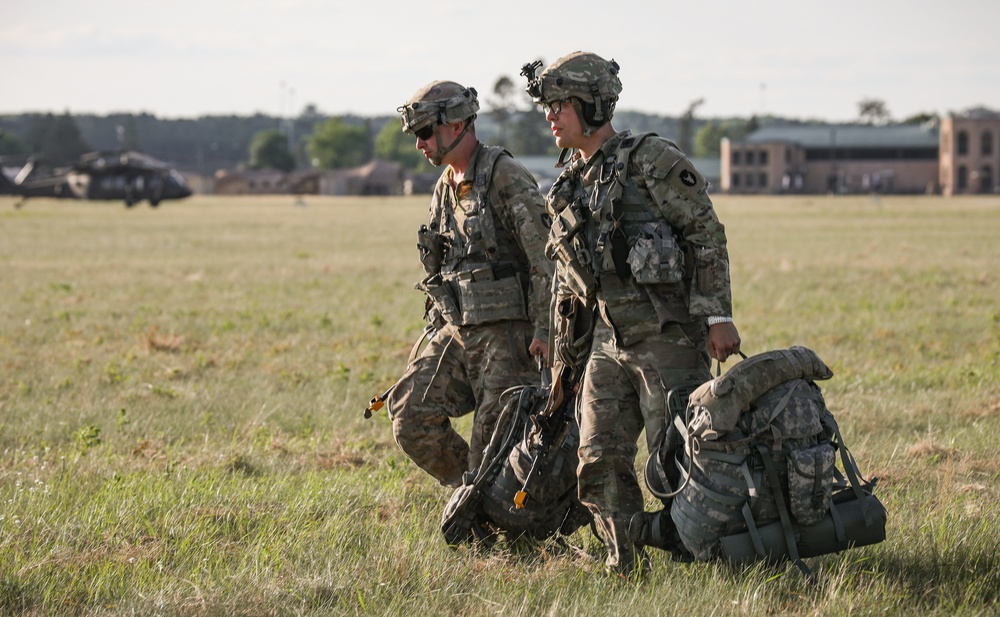 Iowa Soldiers prepare to board Black Hawk during air assault exercise