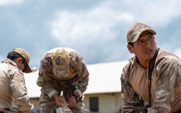 Peruvian, Dutch, Mexican, Korean and U.S. forces compete in EOD skills challenge during RIMPAC 2024