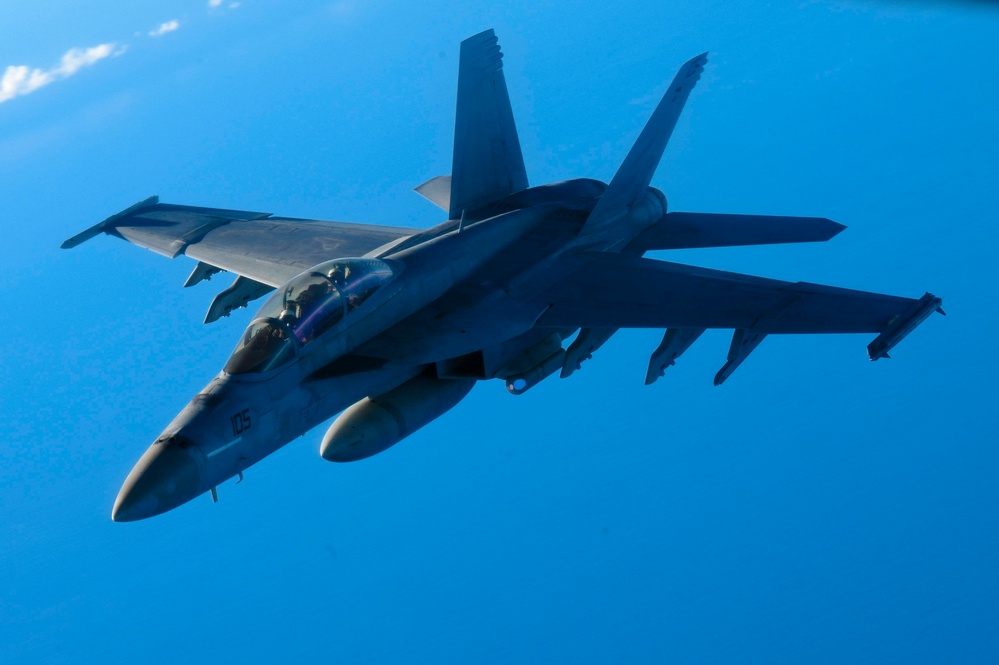 U.S. Air Force KC-135 refuels U.S. Navy FA-18 Super Hornet during RIMPAC 2024