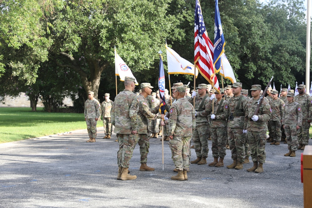 5th Recruiting Brigade Changes Command